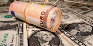صعود الدولار وتراجع اليورو أمام الروبل الروسي