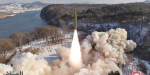 كوريا الشمالية تعتمد الوقود الصلب في إطلاق الصواريخ