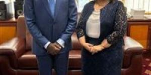 سفيرة جمهورية مصر العربية في الكاميرون تلتقي مع سكرتير عام الرئاسة الكاميرونيه