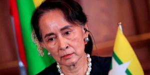أونج سان سو تشي نقل الزعيمة البورمية من السجن للإقامة الجبرية