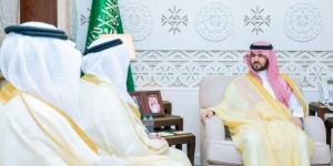 سعود بن بندر يستقبل أمين المنطقة الشرقية ورئيس المحكمة الجزائية بالخبر