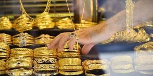 منخفضا 5 جنيهات.. تذبذب سوق الذهب المصري متأثرا بالأسعار العالمية
