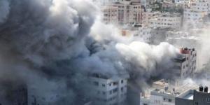 عاجل/ استشهاد 3 أشخاص على الأقل في قصف صهيوني لمبنى تابع للصليب الأحمر في غزة..